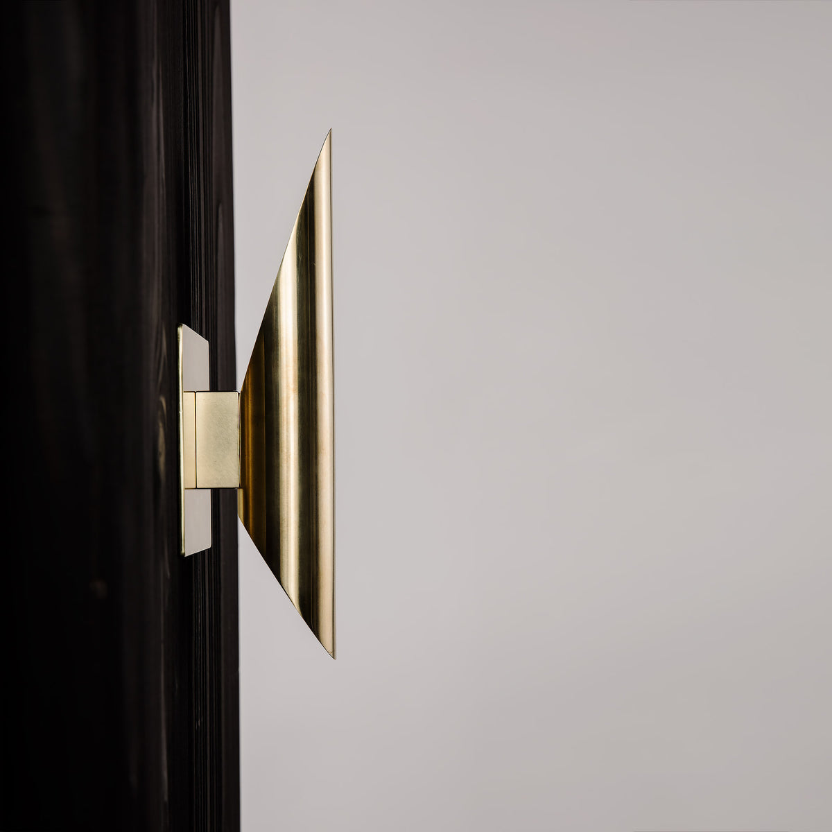 Voyager 11 Flush Sconce